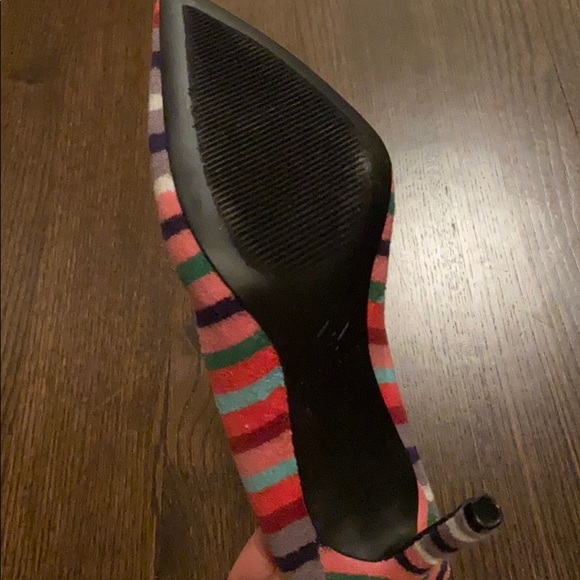 Striped Katy Perry shoes - Picture 3 of 4